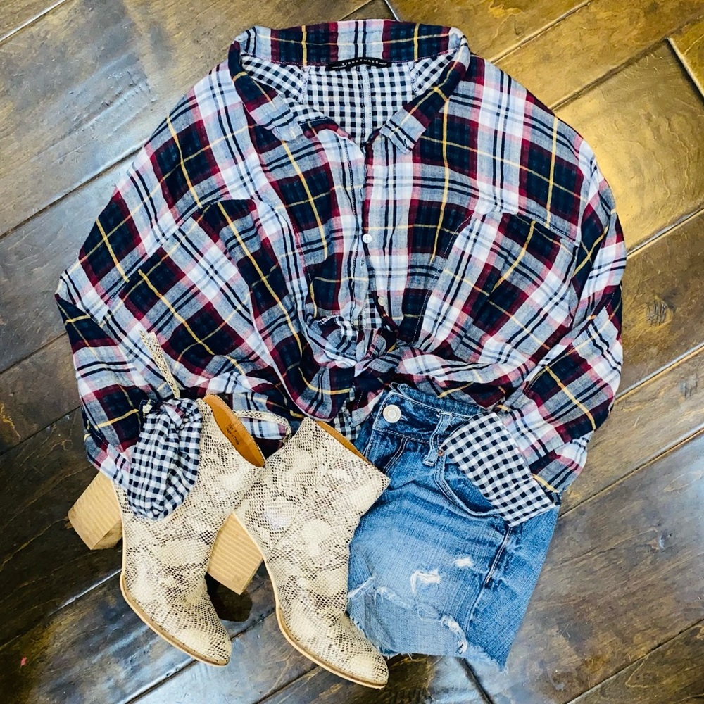 Signature8 Plaid Crop, Button-up Shirt, Size M